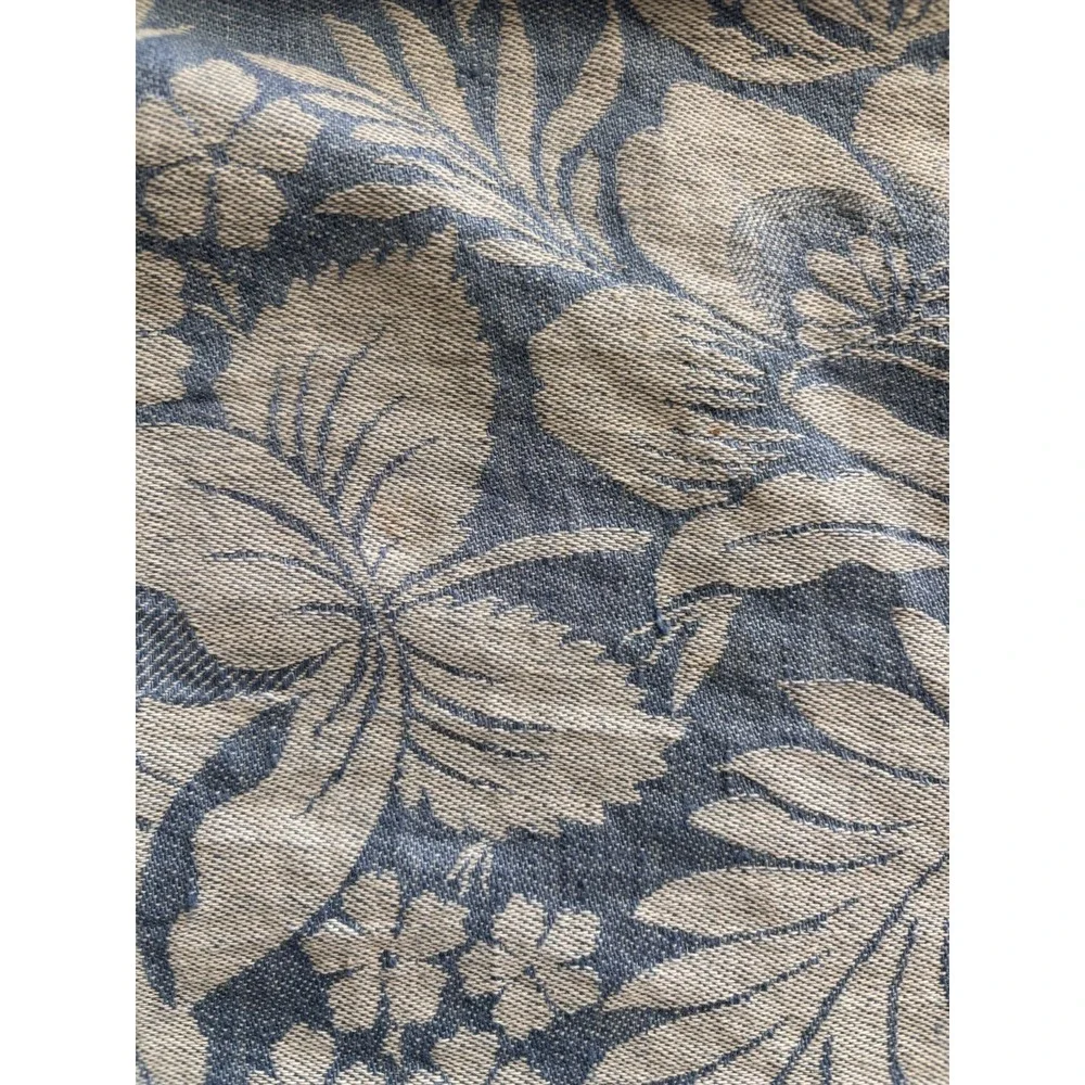 WILLIAMS-SONOMA Vintage Floral LIGHT BLUE Jacquard Table Runner 17.5